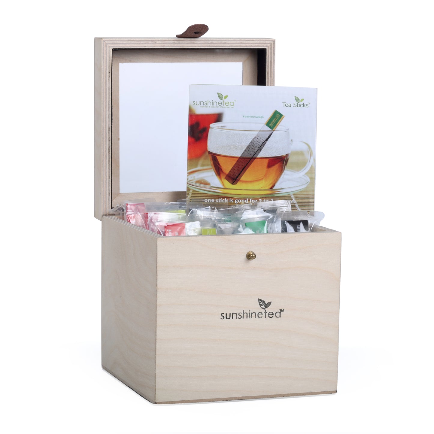 DESIGNER GIFT BOX OF 25 STICKS ( COLOUR: NATURAL WHITE )